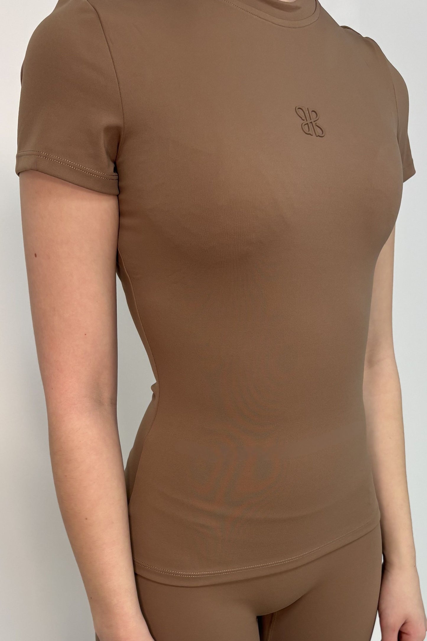 Formé Embossed Icon Top Short Sleeve