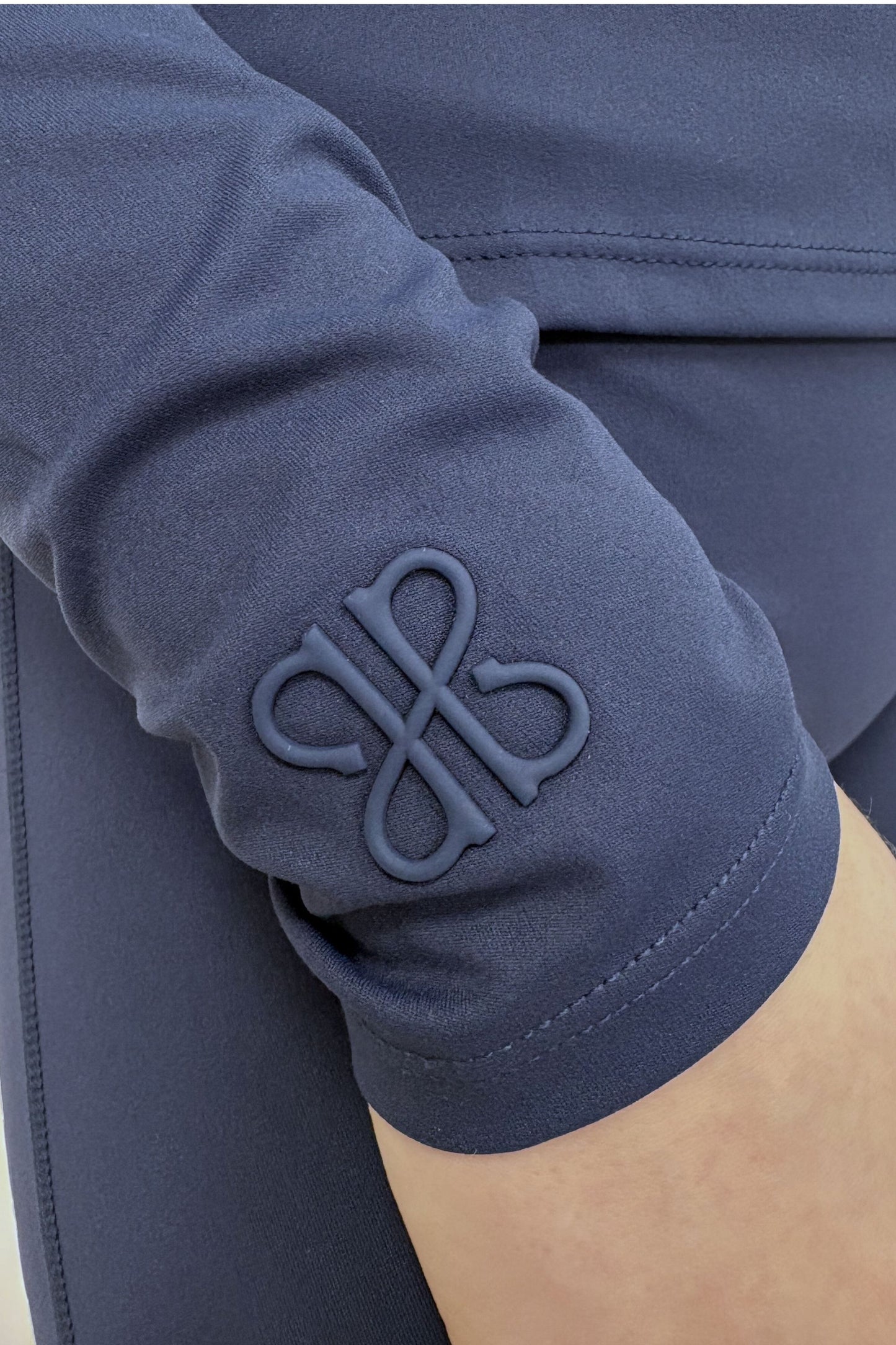 Formé Embossed Icon Top Long Sleeve